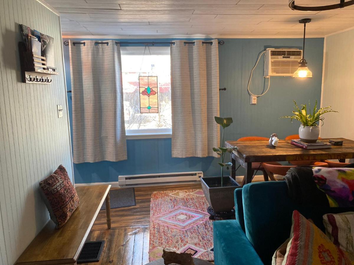 Boho-Chic Travel Pad - Unit 2 Apartment Bloomington Exterior photo